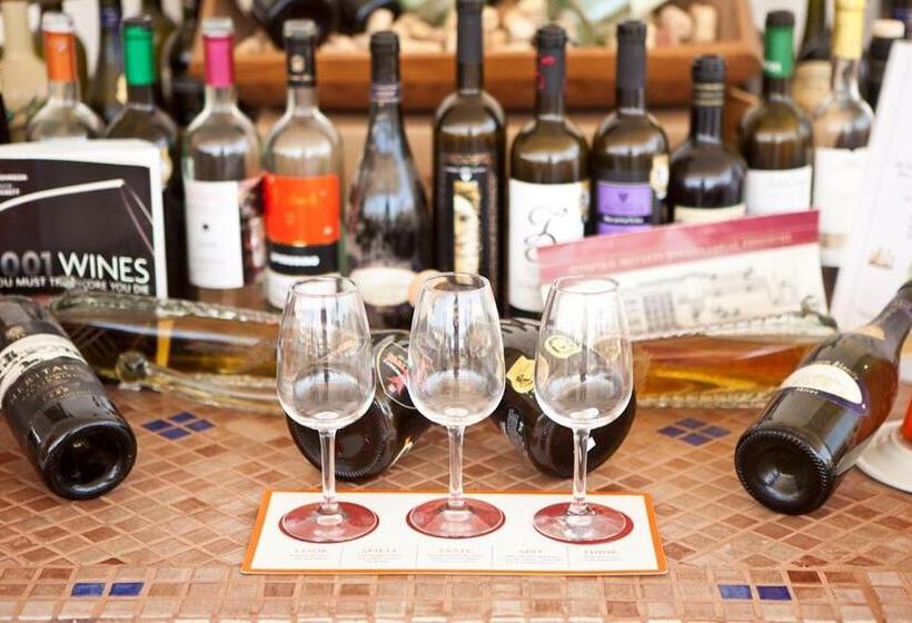 בית מלון כפרי Sunprime Ayia Napa Suites Adults Only