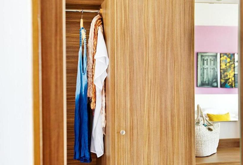 בית מלון כפרי Sunprime Ayia Napa Suites Adults Only