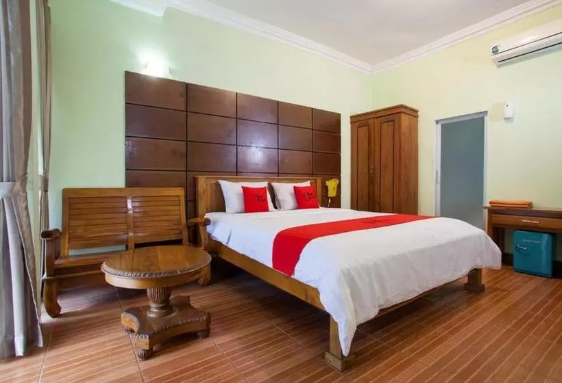 ペンション Reddoorz Near Juanda International Airport