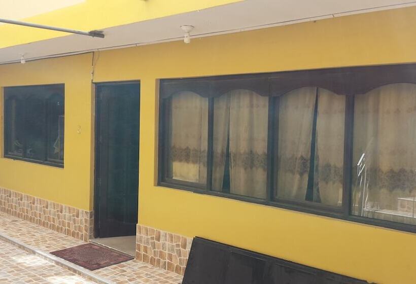 호스텔 Hostal Rosales