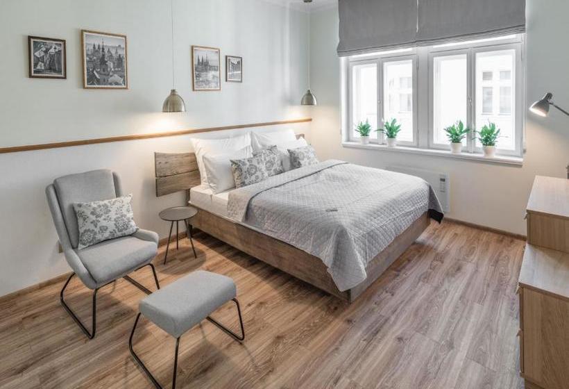 Mordecai Twelve Apartments By Prague Residences
