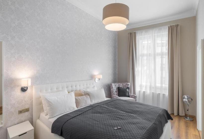 Mordecai Twelve Apartments By Prague Residences