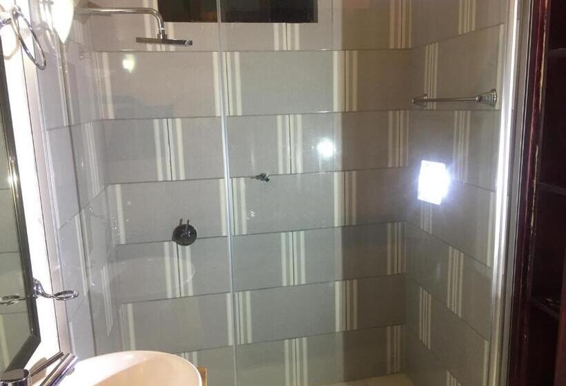 بنسيون Coatlicue