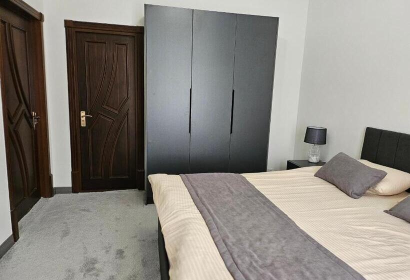 بنسيون Guest House Rohat Lux