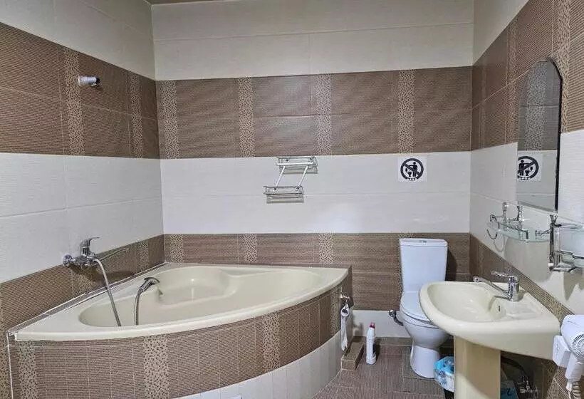 Majatalo Guest House Rohat Lux