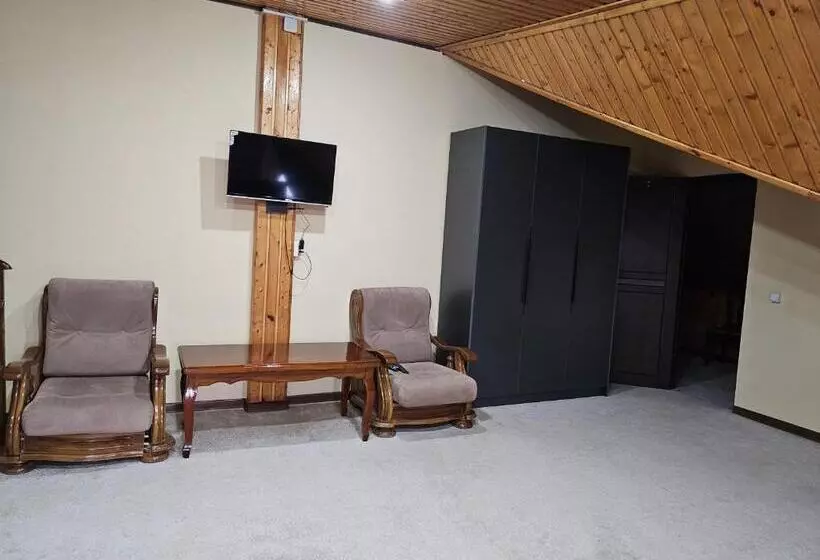 Majatalo Guest House Rohat Lux