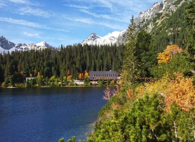 Retkeilymaja Lucky Cat