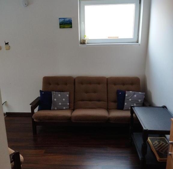 فندق صغير Lucky Cat