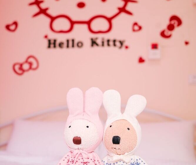 هاستل Long House