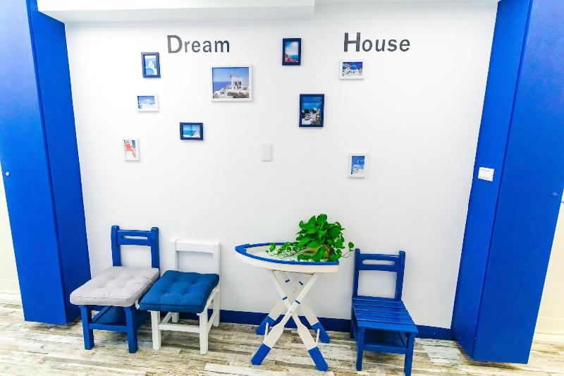 هاستل Long House