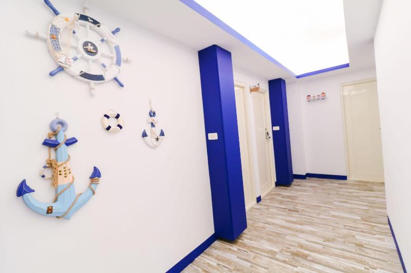 هاستل Long House