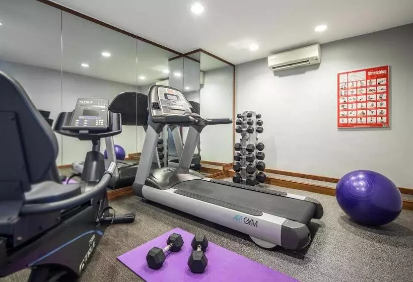 Park Avenue Robertson