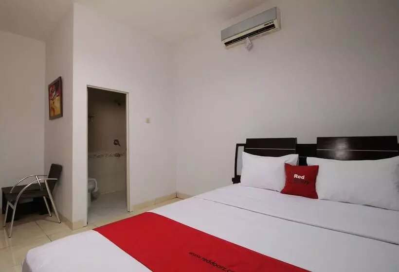 ペンション Reddoorz @ Pangeran Antasari 2