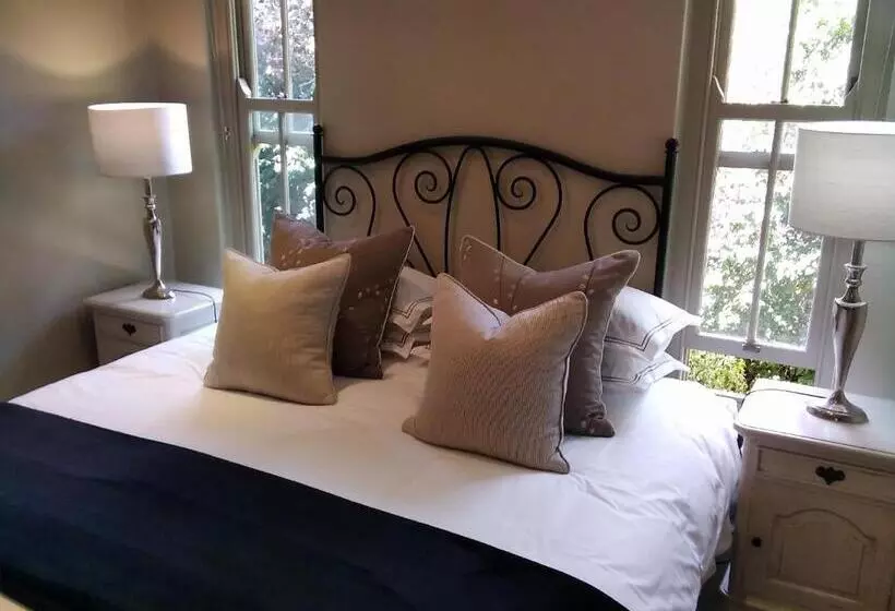 Majatalo Tranquil Tokai