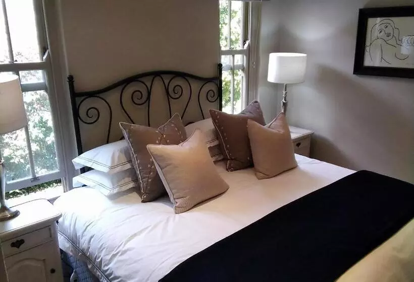 Majatalo Tranquil Tokai