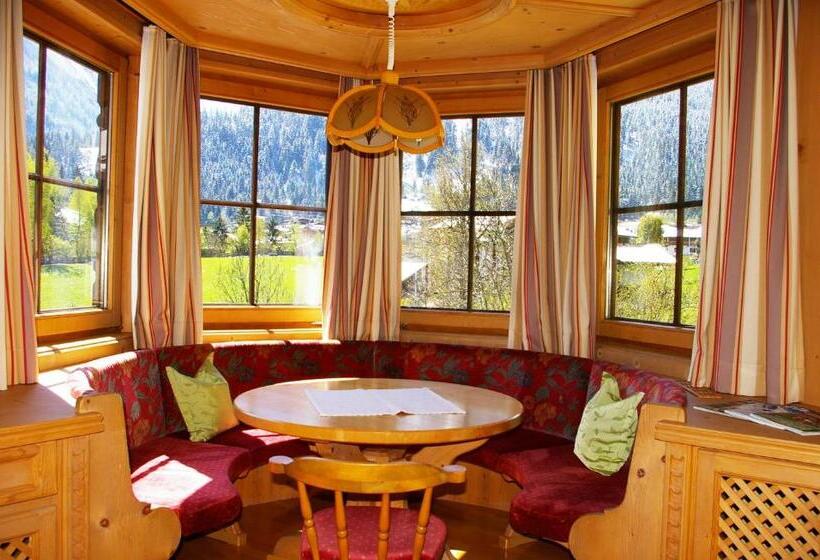 Appartementhaus Sennhüttn