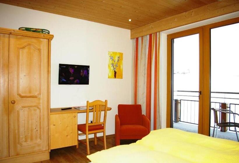 Appartementhaus Sennhüttn