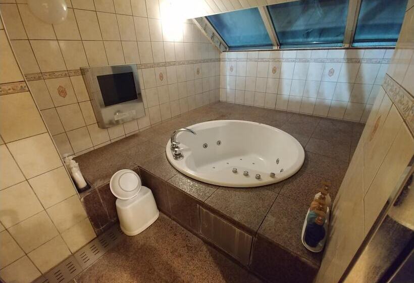 בית מלון כפרי Allure