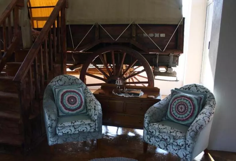 پانسیون Jelani Guest House