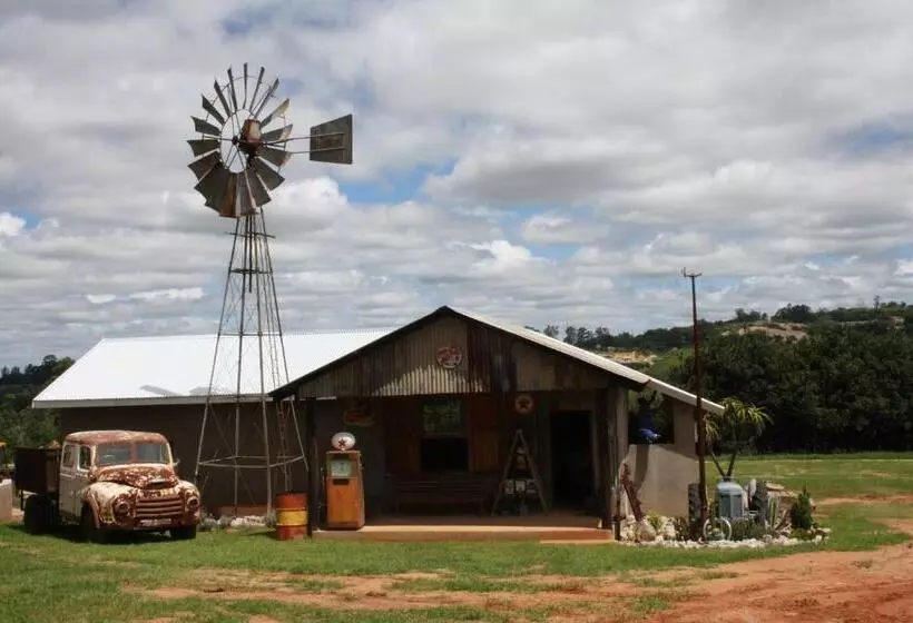 پانسیون Jelani Guest House