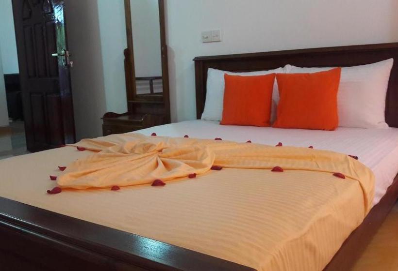 Пансион Lassana Villa