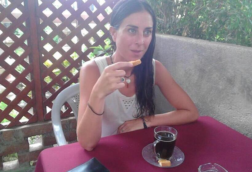 پانسیون Murph's Surf Shacks