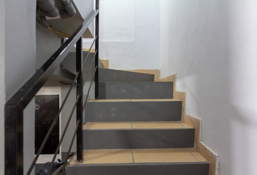 Panzió Oyo 645 Griya Mas Syariah