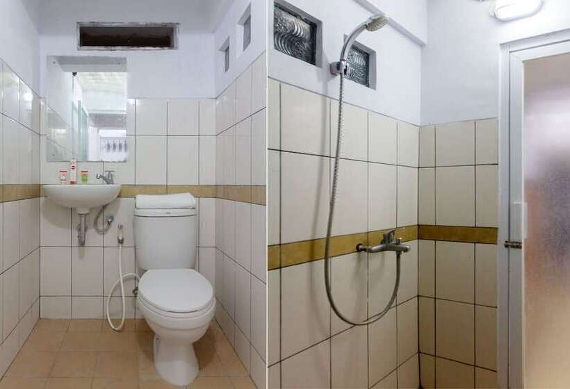 Panzió Oyo 645 Griya Mas Syariah