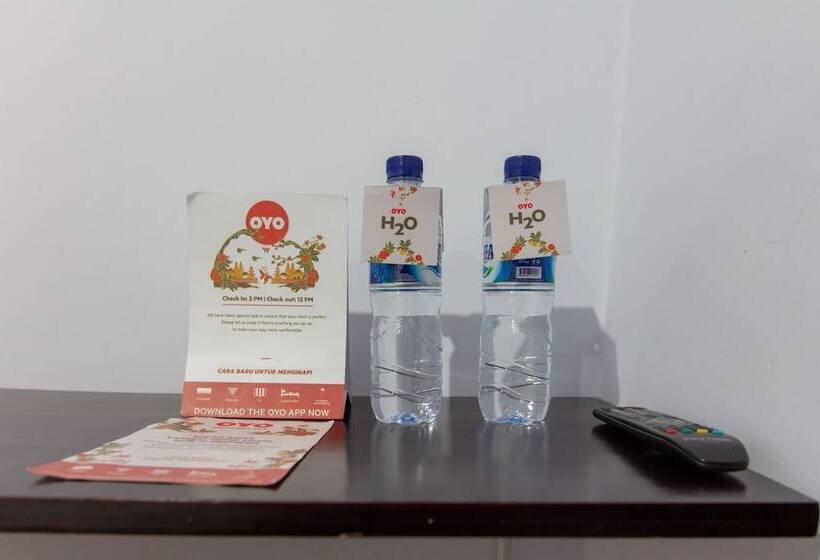 Panzió Oyo 645 Griya Mas Syariah