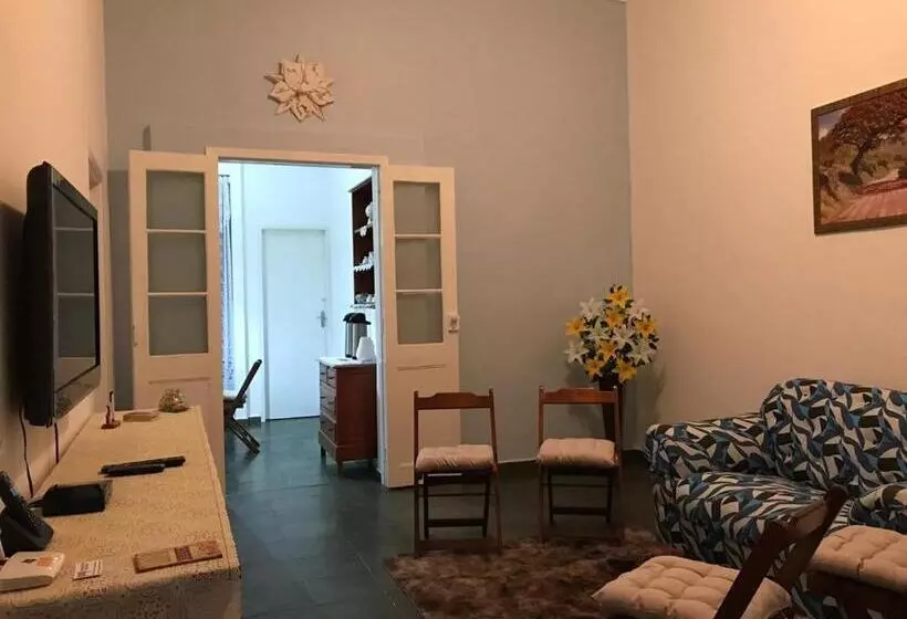 ペンション Pousadinha Da Praça