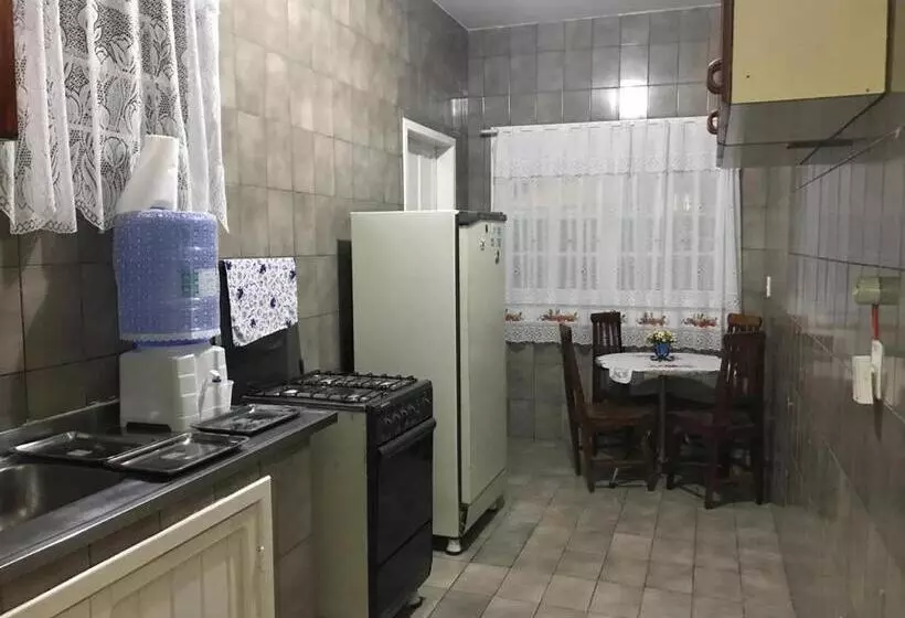 ペンション Pousadinha Da Praça