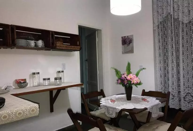 ペンション Pousadinha Da Praça