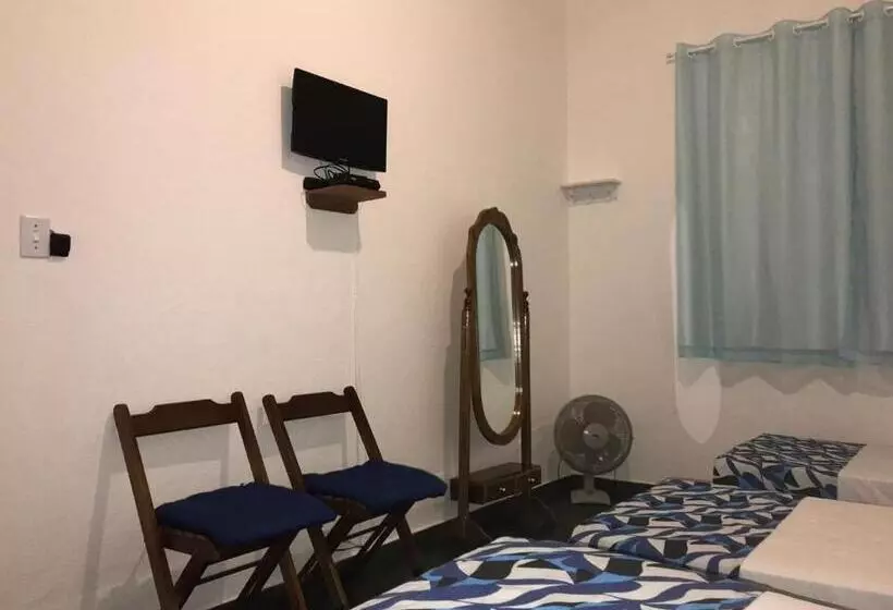 ペンション Pousadinha Da Praça