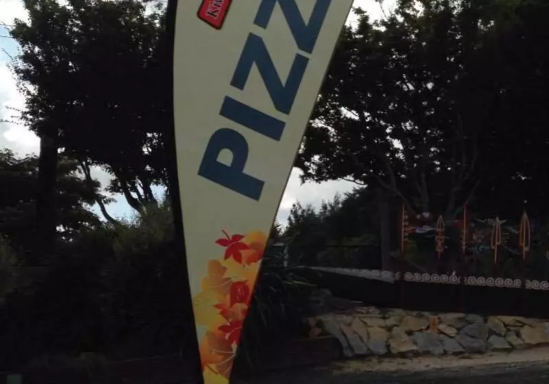 Retkeilymaja Kiwi Paka Waitomo