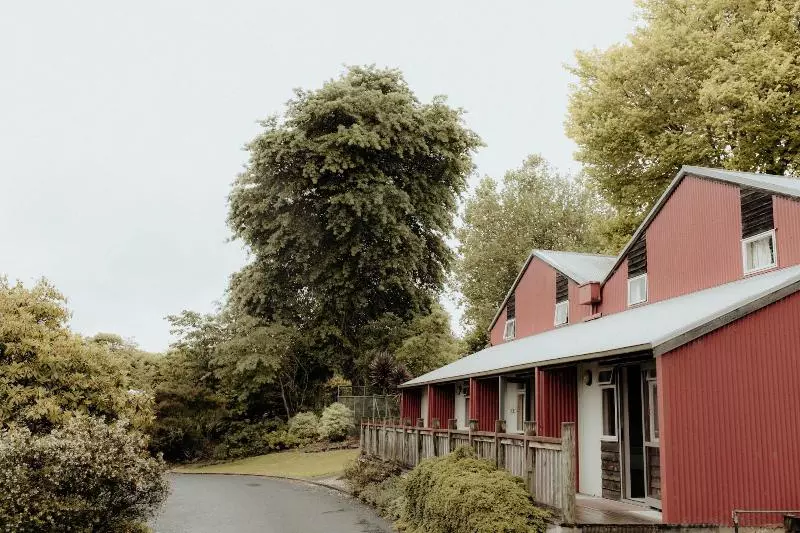 Retkeilymaja Kiwi Paka Waitomo