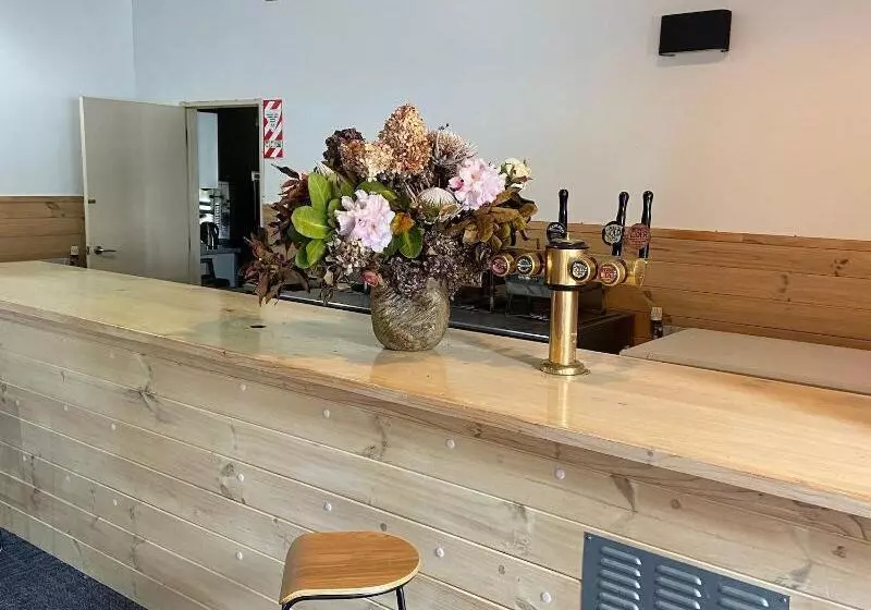 Retkeilymaja Kiwi Paka Waitomo