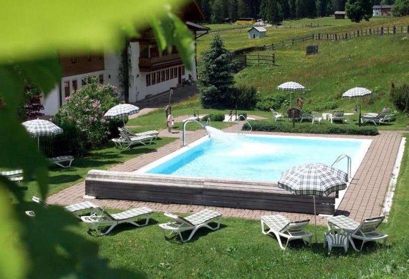 تختخواب و صبحانه Landhaus St. Georg