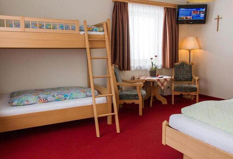 تختخواب و صبحانه Landhaus St. Georg