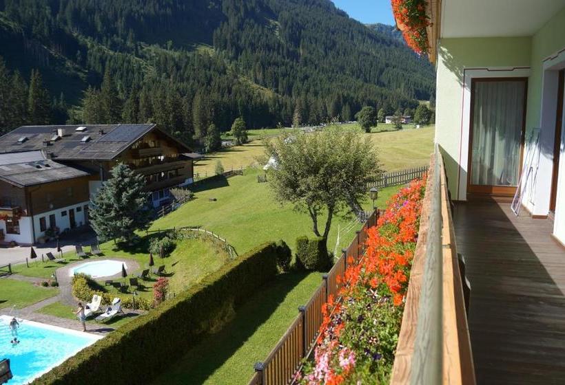 تختخواب و صبحانه Landhaus St. Georg