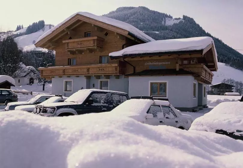 تختخواب و صبحانه Ski & Bike Pension Maria