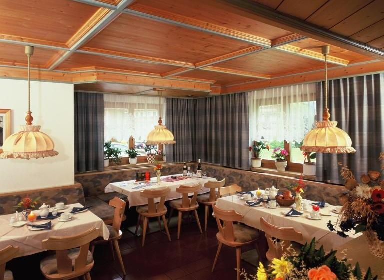 تختخواب و صبحانه Ski & Bike Pension Maria