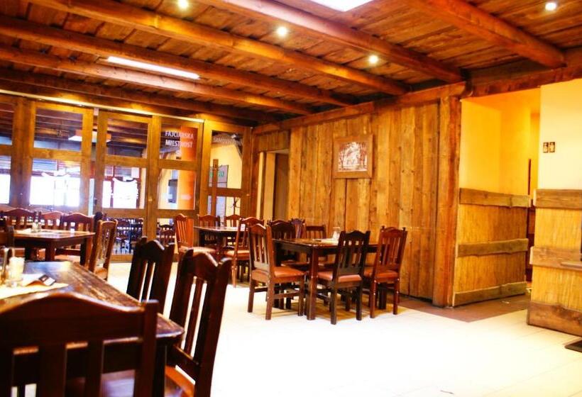 膳宿费 Grillbar Penzion & Restaurant