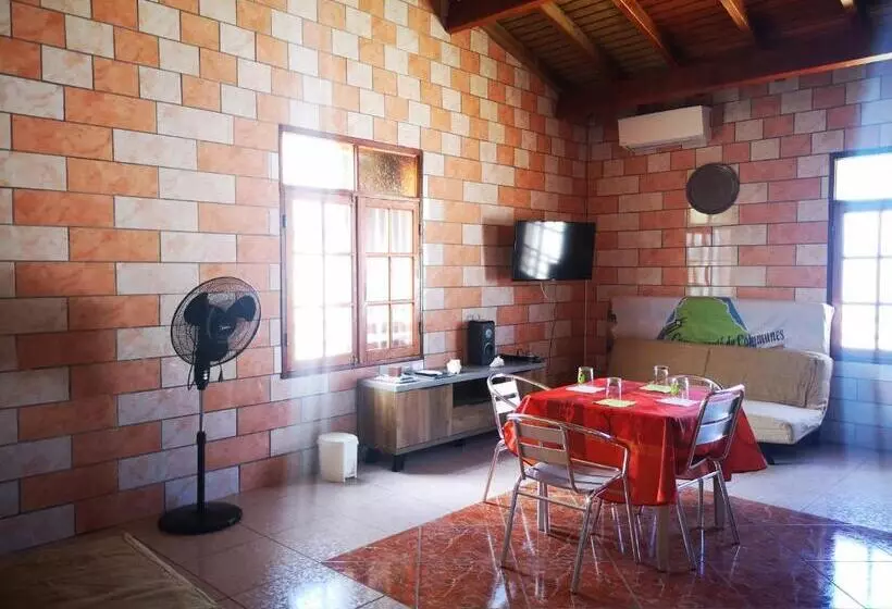 پانسیون Villa Pistaches