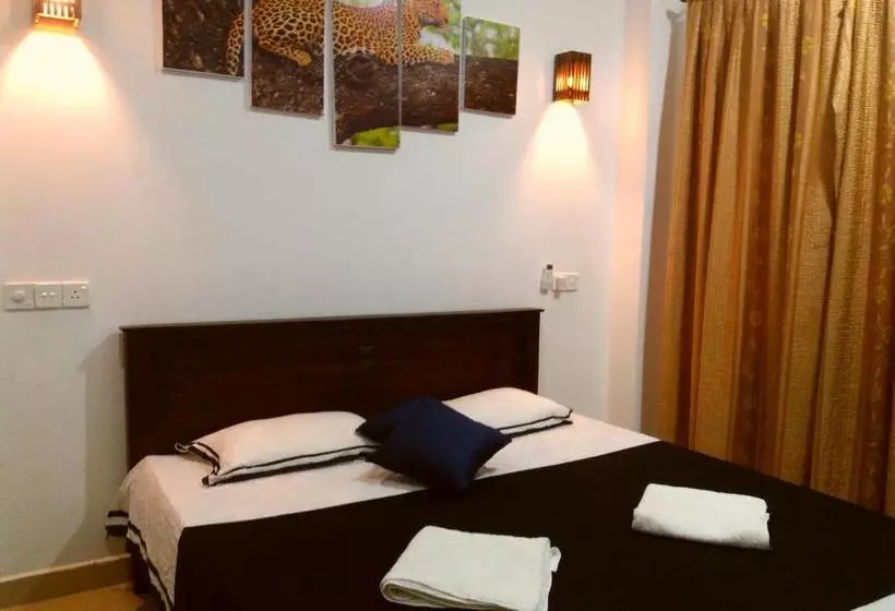 ペンション Weligama Watergate