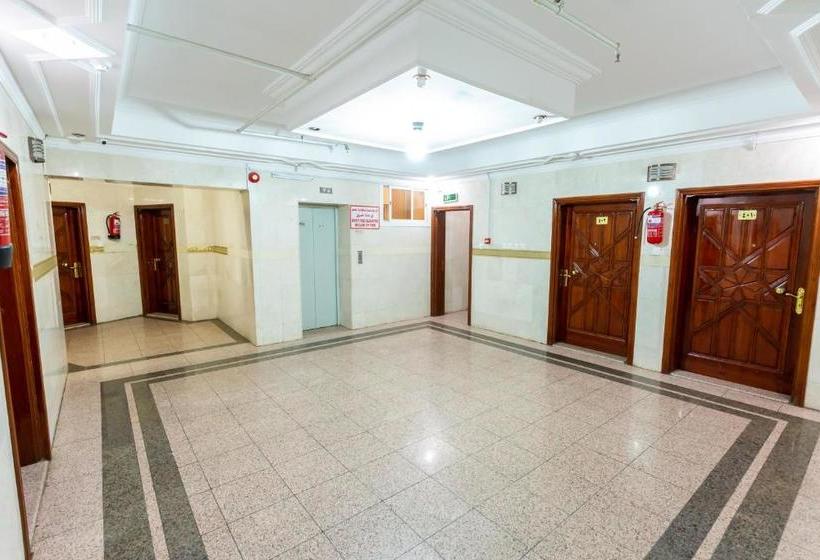 Al Eairy Furnished Apartments Madinah 3