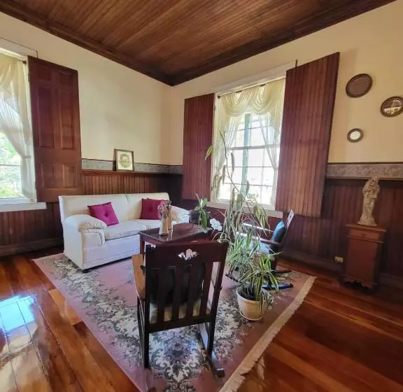 پانسیون Casa Del Cafe Familiar