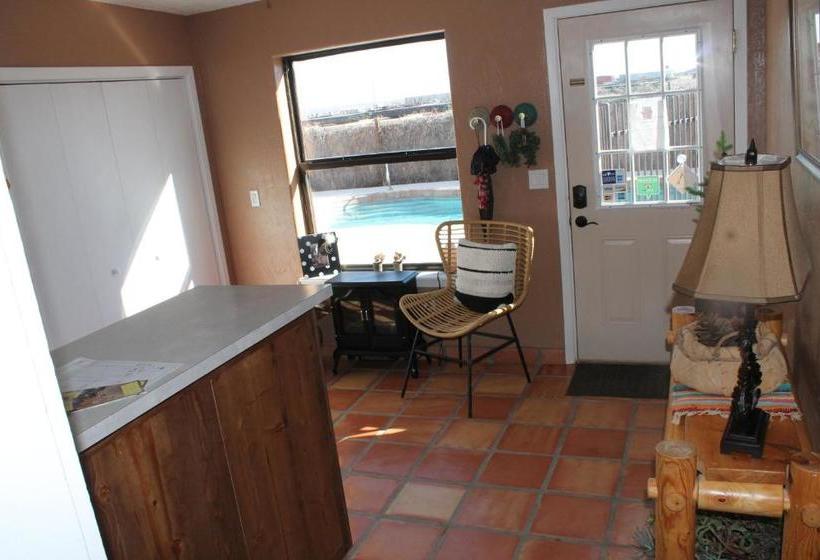 旅馆 Adobe Rose Boutique Inn