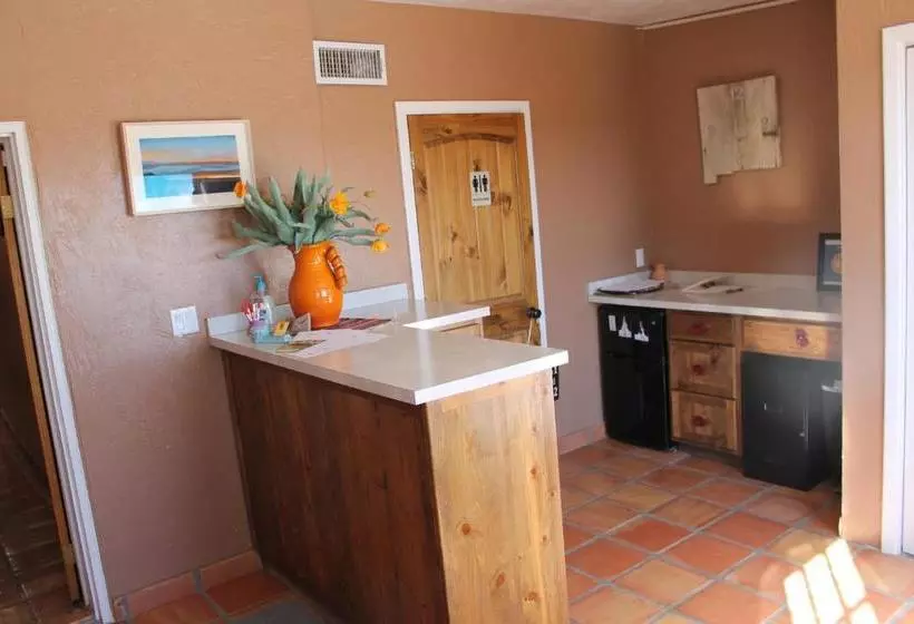 Retkeilymaja Adobe Rose Boutique Inn