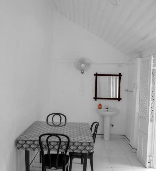 Ostello Bon Voyaage Tourist Inn