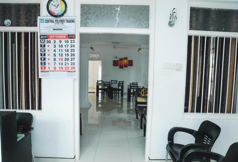 Ostello Bon Voyaage Tourist Inn